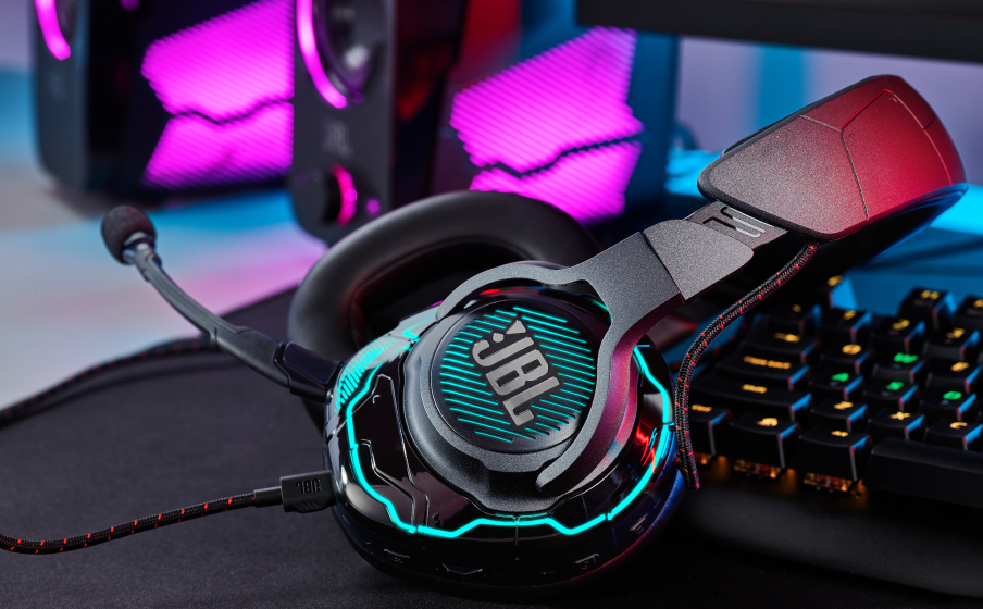 JBL Quantum ONE Sätt dig själv mitt i spelet med Hi-Res-certifierad JBL QuantumSOUND Signature - Image