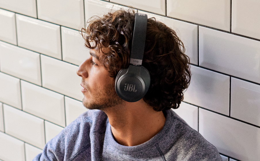 JBL Live 660NC Välj att hålla bruset ute eller inte. Det är ditt val. - Image