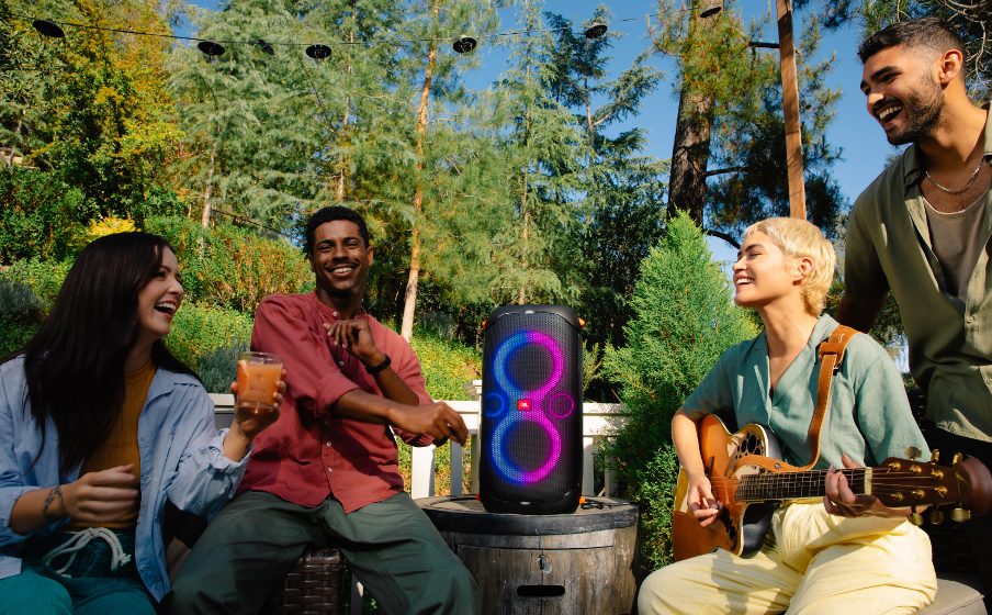 JBL Partybox 110 Dynamiskt ljusspel som synkroniseras med takten - Image