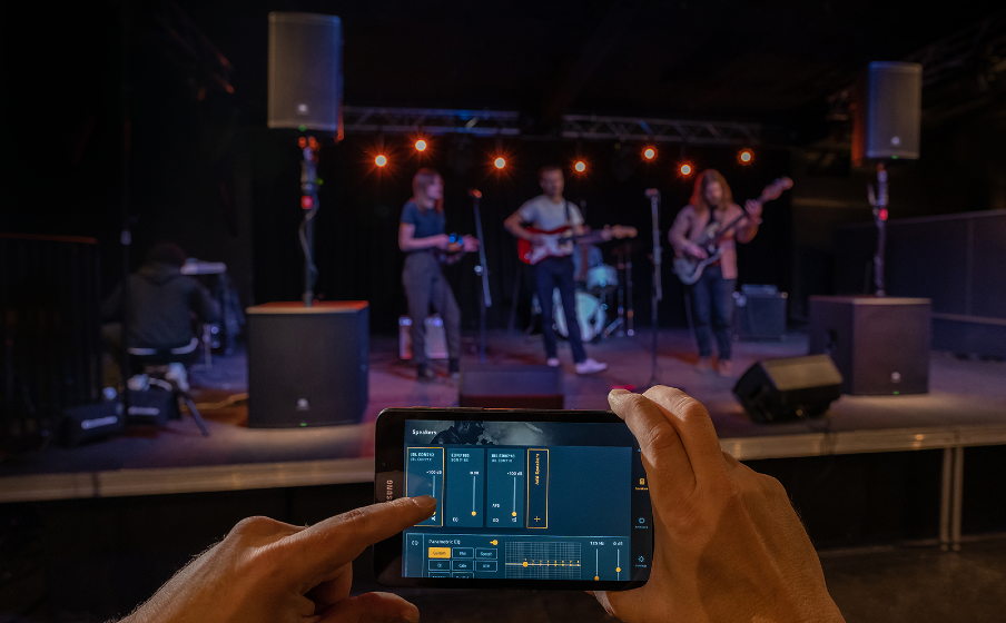 JBL EON715 JBL Pro Connect-appen - Image
