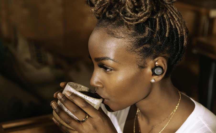 JBL Tour Pro+ TWS Adaptiv brusreducering med Smart Ambient - Image