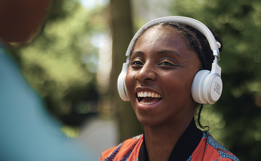 JBL Live 670NC Bluetooth 5.3 med LE-ljudstöd (*) - Image