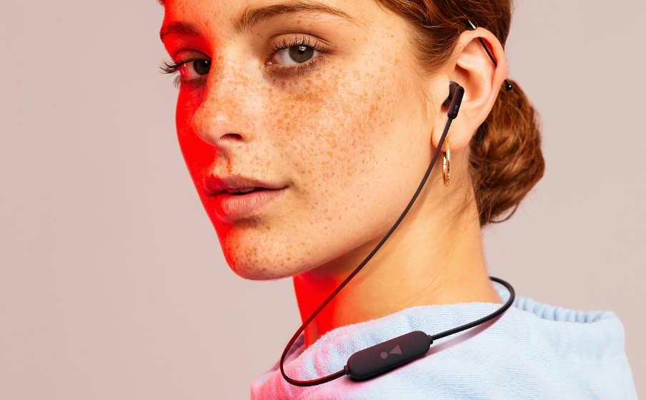 JBL Tune 215BT 16 timmars batteritid med snabbladdning - Image