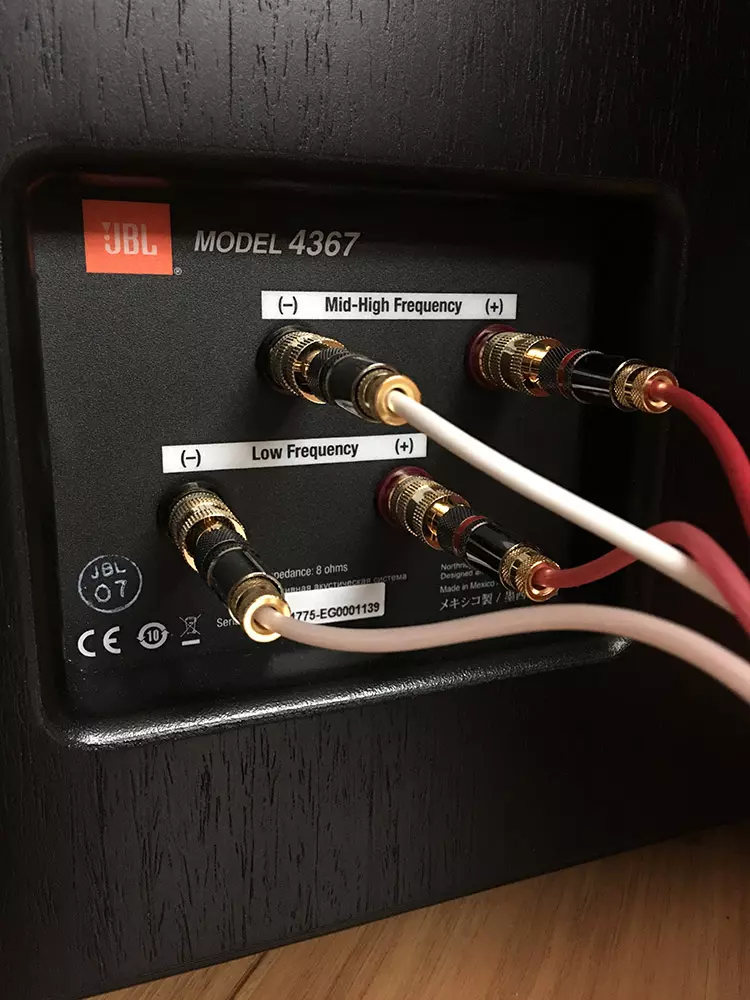 JBL 4367 Studio Monitor Loudspeaker Binding Posts